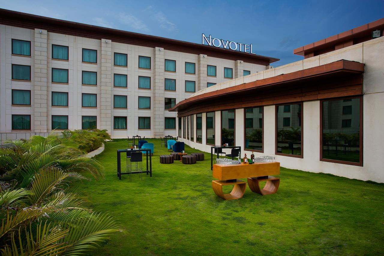 Novotel Hyderabad Airport Exteriör bild Novotel Hotel, Mysore